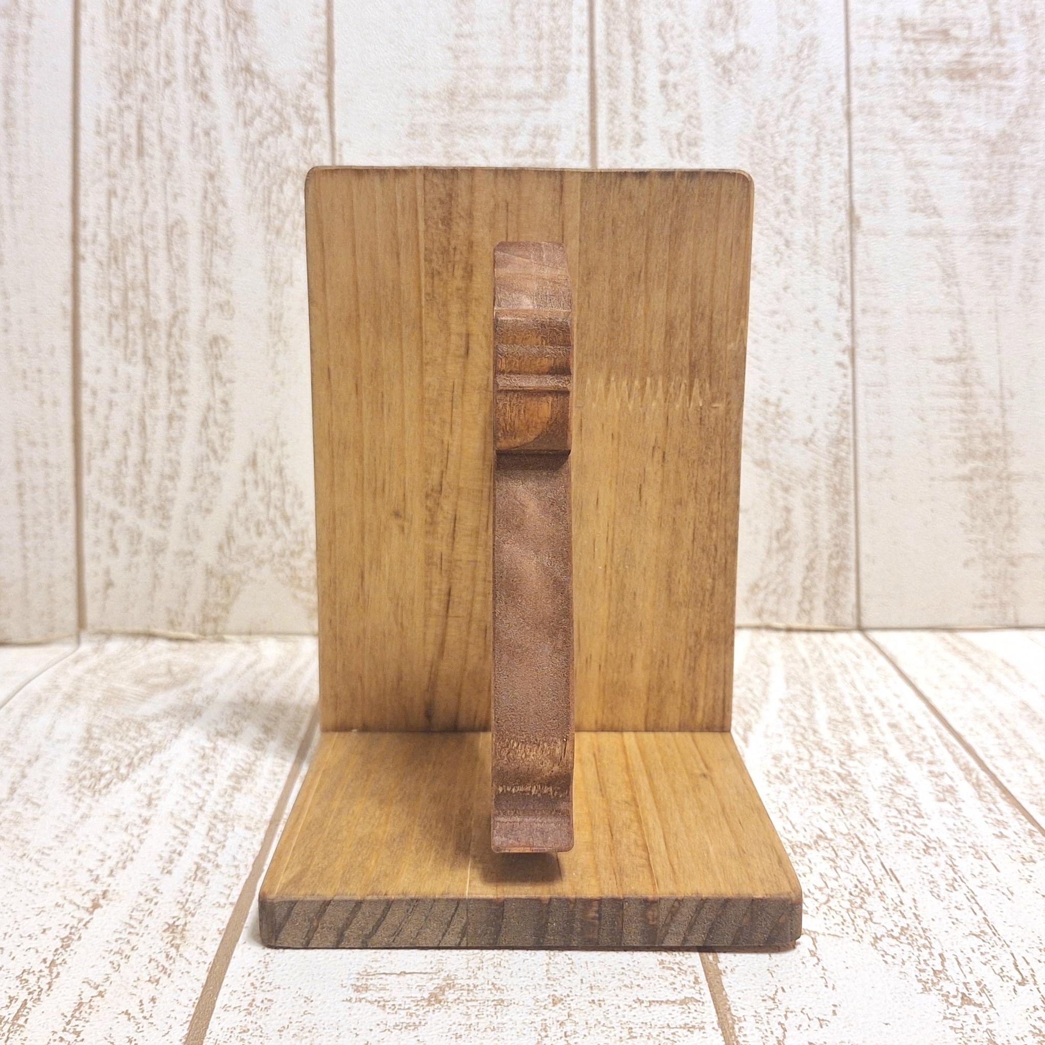 【受注制作】犬が支える木製ブックエンド／本立て 全27犬種対応・色が選べる（柴犬・ダックス・トイプードルなど） | 3枚目