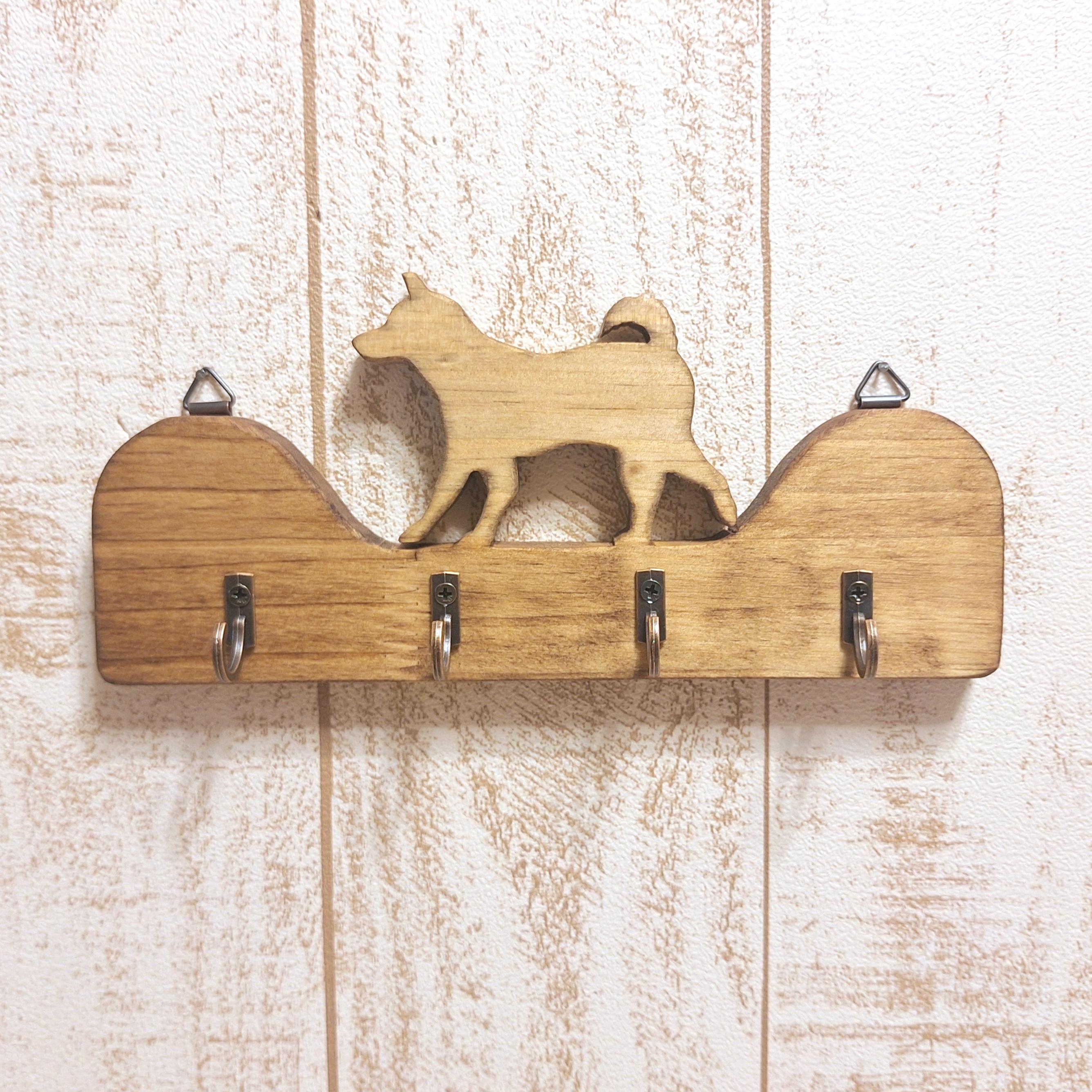 【受注制作】柴犬シルエットの壁掛けキーフック／色が選べる（4連）